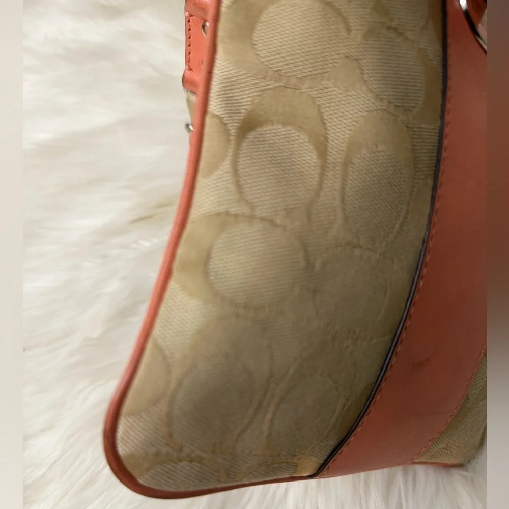 Coach elegant crossbody